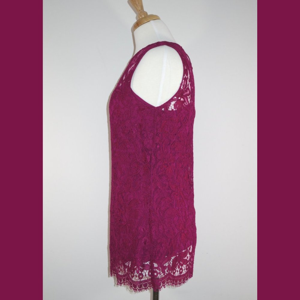 Dolce & Gabbana Pink Lace Top - Size 44 (US M) - Picture 3 of 16